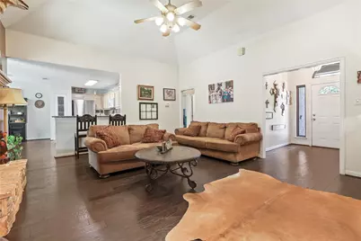 609 Oak Street, Pilot Point, TX 76258 - Photo 11