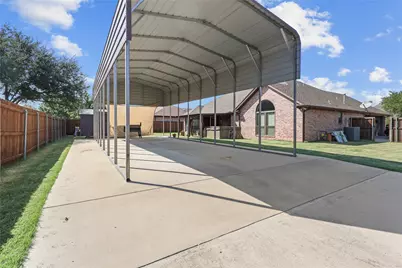 609 Oak Street, Pilot Point, TX 76258 - Photo 3