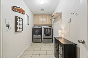 609 Oak St, Pilot Point, TX 76258 - Photo 19