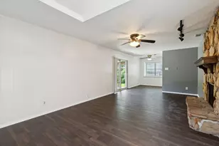 2124 Stonehenge Dr, Garland, TX 75041 - Photo 7