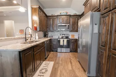 2404 Duro Court, Granbury, TX 76048 - Photo 11