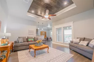 2404 Duro Ct, Granbury, TX 76048 - Photo 9