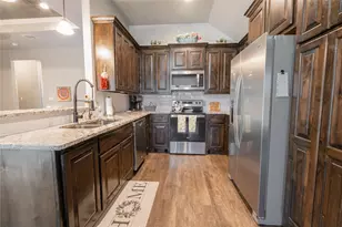 2404 Duro Ct, Granbury, TX 76048 - Photo 17