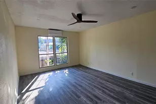 5065 Ridglea Ln, Fort Worth, TX 76116 - Photo 9