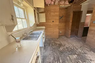 1130 N Ollie St, Stephenville, TX 76401 - Photo 25