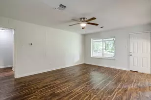 813 Colony Dr, Crowley, TX 76036 - Photo 3