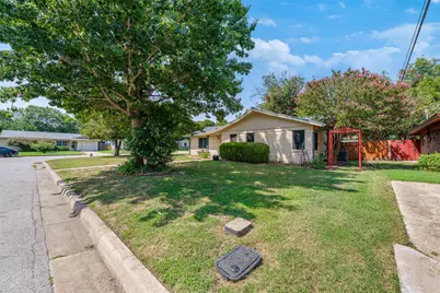 2108 Bettibart Street, Fort Worth, TX 76134 - Photo 3