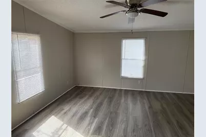 100 Crow Street, Mabank, TX 75156 - Photo 9