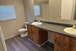 100 Crow St, Mabank, TX 75156 - Photo 15