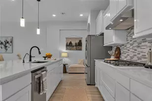 2309 Red Tailed Hawk Ln, McKinney, TX 75071 - Photo 9