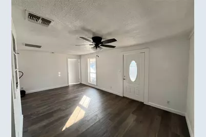 304 Lockwood Street, White Settlement, TX 76108 - Photo 5