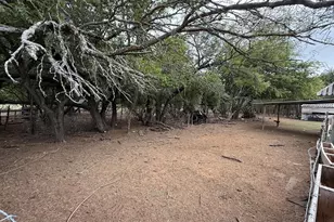 900 N Tiffin Rd, Ranger, TX 76470 - Photo 29