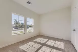 1025 Park Oak Ln, Crowley, TX 76036 - Photo 21