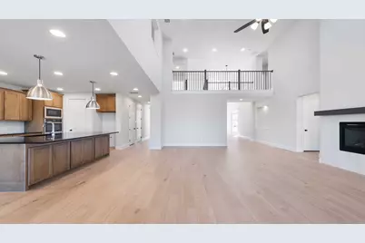 10484 Gray Hills Drive, Fort Worth, TX 76126 - Photo 13