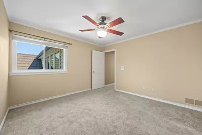 801 Spring Canyon Drive, Irving, TX 75063 - Photo 35