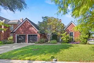 801 Spring Canyon Dr, Irving, TX 75063 - Photo 1