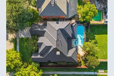 801 Spring Canyon Drive, Irving, TX 75063 - Photo 3