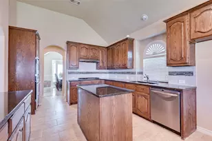 7311 Padilla, Grand Prairie, TX 75054 - Photo 13