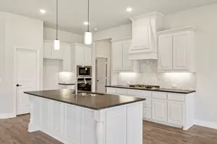 321 Bowrider Ln, Granbury, TX 76049 - Photo 17