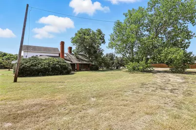 1820 Houston Road, Burleson, TX 76028 - Photo 15