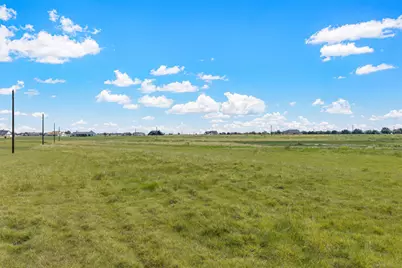 1370 Shiloh Church Road, Crawford, TX 76638 - Photo 13