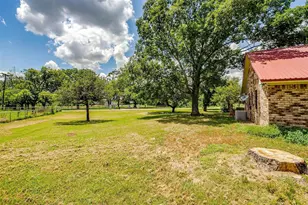 401 Eddy Ave, Joshua, TX 76058 - Photo 29