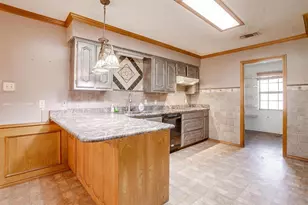 401 Eddy Ave, Joshua, TX 76058 - Photo 17