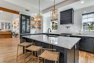 1723 N Edgefield Ave, Dallas, TX 75208 - Photo 9