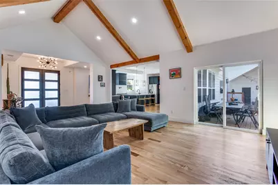 1723 N Edgefield Avenue, Dallas, TX 75208 - Photo 3