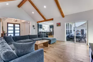 1723 N Edgefield Ave, Dallas, TX 75208 - Photo 3