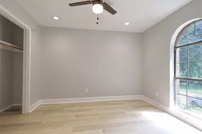 815 Valleycreek Road, Mesquite, TX 75181 - Photo 13