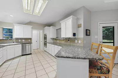 1601 Warwickshire Court W, Bedford, TX 76021 - Photo 15