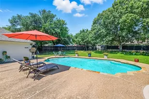 1601 Warwickshire Ct W, Bedford, TX 76021 - Photo 35