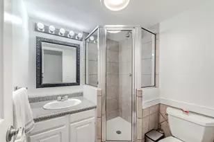 1902 Shorewood Dr, Grapevine, TX 76051 - Photo 7