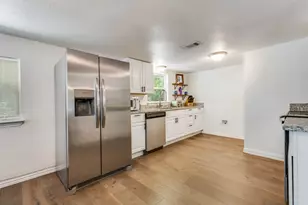 1205 W Birge St, Sherman, TX 75092 - Photo 5