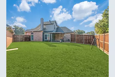 800 Laredo Court, Grand Prairie, TX 75052 - Photo 13