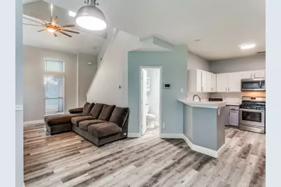 800 Laredo Court, Grand Prairie, TX 75052 - Photo 5