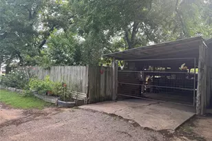 305 E Neagle Ave, Paris, TX 75460 - Photo 5