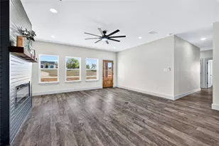 1172 Dixie Ests Wy, Whitesboro, TX 76273 - Photo 5