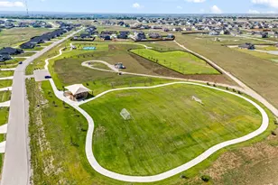 127 Clearwater Ct, Rhome, TX 76078 - Photo 37