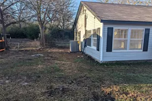 502 E Baker, Hamilton, TX 76531 - Photo 3