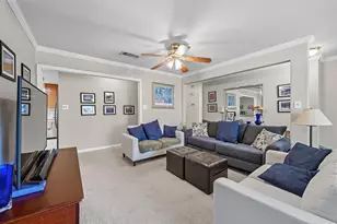 1703 Park Hill Dr, Arlington, TX 76012 - Photo 7