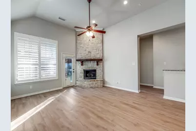 6401 Canyon Crest Drive, McKinney, TX 75071 - Photo 9