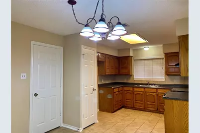 10828 Tall Oak Drive, Fort Worth, TX 76108 - Photo 3