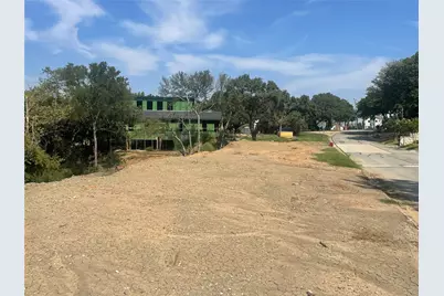 2724 Sunrise Drive, Arlington, TX 76006 - Photo 5