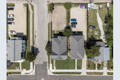 1425 James Avenue, Waco, TX 76706 - Photo 9