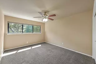 2304 Oak Forest Ct, Arlington, TX 76012 - Photo 17