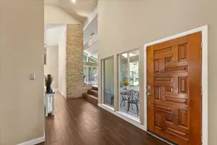 2304 Oak Forest Ct, Arlington, TX 76012 - Photo 5