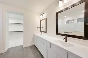 1020 Violet Dr, Crowley, TX 76036 - Photo 27