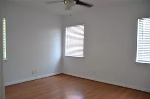 3879 Clover Ln, Dallas, TX 75220 - Photo 9